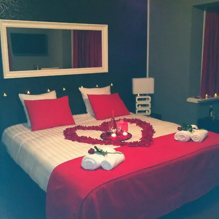 Alex 3* זוואננבורח